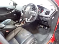 Volvo V40 лот № 31006 оценка 4  с аукциона в Японии 2