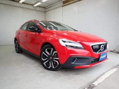 Volvo V40  с аукциона в Японии