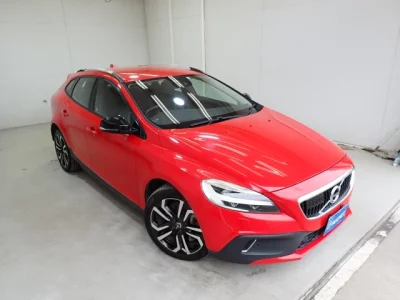 Volvo V40  с аукциона в Японии