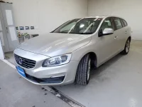 Volvo V60 лот № 31007 оценка 4.5  с аукциона в Японии 6
