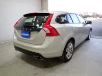 Volvo V60 лот № 31007 оценка 4.5  с аукциона в Японии 7