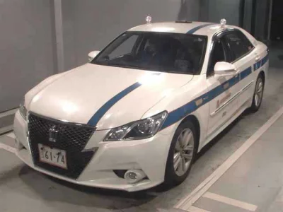 Toyota CROWN  с аукциона в Японии