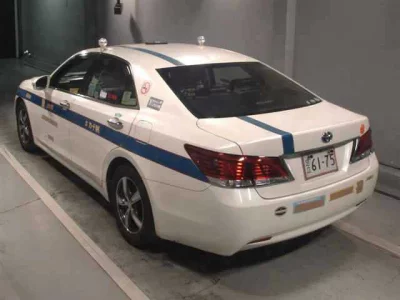 Toyota CROWN  с аукциона в Японии