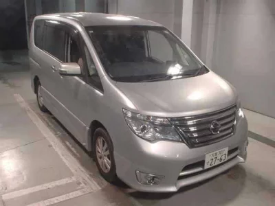 Nissan SERENA  с аукциона в Японии