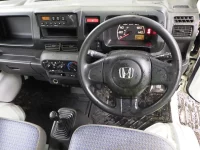 Honda ACTY TRUCK лот № 26095 оценка 3.5  с аукциона в Японии 4