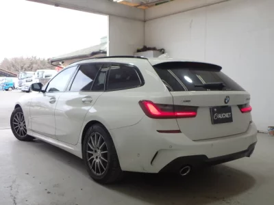 BMW 3-Series  с аукциона в Японии