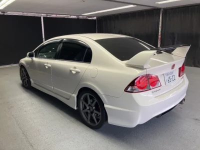 Honda CIVIC  с аукциона в Японии