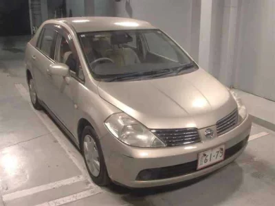 Nissan TIIDA LATIO