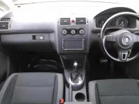 Volkswagen GOLF TOURAN лот № 9051 оценка 3.5  с аукциона в Японии 7