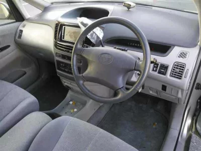 Toyota NADIA  с аукциона в Японии