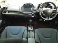 Honda FIT лот № 9119 оценка 4  с аукциона в Японии 7