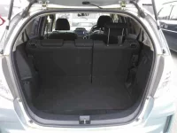 Honda FIT лот № 9119 оценка 4  с аукциона в Японии 9