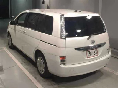 Toyota ISIS