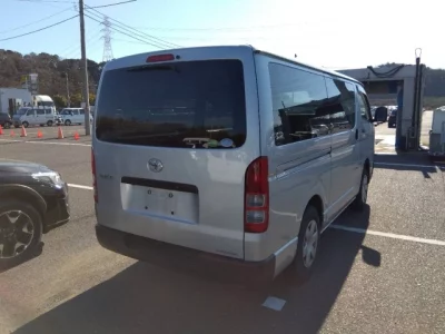 Toyota HIACE VAN  с аукциона в Японии