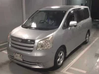 Toyota NOAH лот № 9159 оценка 3.5  с аукциона в Японии 3