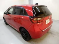 Honda FIT лот № 28047 оценка 4  с аукциона в Японии 3