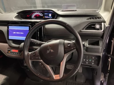 Mitsubishi DELICA D2  с аукциона в Японии