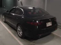 Alfa Romeo Giulia лот № 9203 оценка 4.5  с аукциона в Японии 1