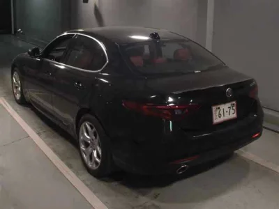 Alfa Romeo Giulia  с аукциона в Японии