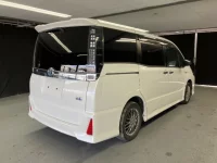 Toyota VOXY лот № 1138 оценка 3.5  с аукциона в Японии 5