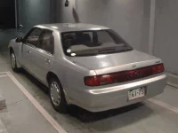 Nissan LAUREL лот № 8070 оценка 3.5  с аукциона в Японии 1