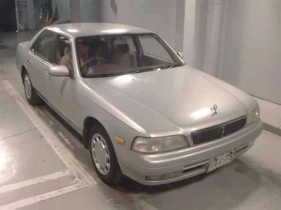 Nissan LAUREL  с аукциона в Японии