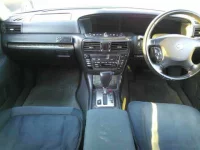 Nissan GLORIA лот № 8084 оценка 4  с аукциона в Японии 7