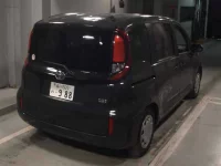 Toyota SIENTA лот № 8102 оценка R  с аукциона в Японии 4