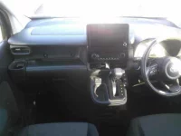 Toyota SIENTA лот № 8114 оценка R  с аукциона в Японии 7