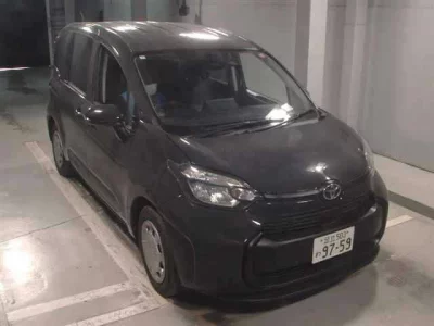 Toyota SIENTA  с аукциона в Японии