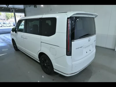 Honda STEP WAGON  с аукциона в Японии