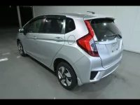 Honda FIT лот № 20088 оценка 3  с аукциона в Японии 3