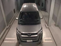 Toyota NOAH лот № 8161 оценка 3.5  с аукциона в Японии 5