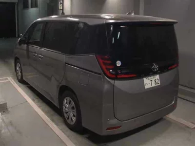 Toyota NOAH  с аукциона в Японии