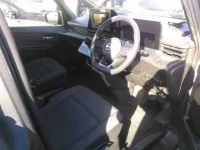 Nissan SERENA лот № 8166 оценка 3.5  с аукциона в Японии 2