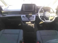 Nissan SERENA лот № 8166 оценка 3.5  с аукциона в Японии 7