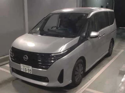 Nissan SERENA  с аукциона в Японии