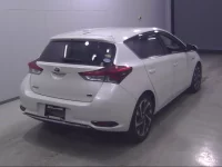 Toyota AURIS лот № 10316 оценка 3.5  с аукциона в Японии 2