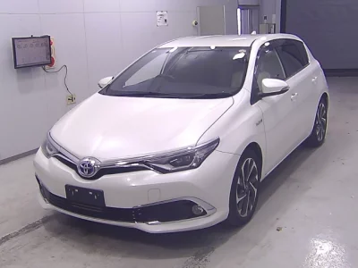 Toyota AURIS  с аукциона в Японии