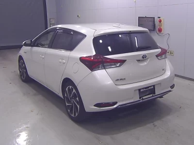 Toyota AURIS  с аукциона в Японии