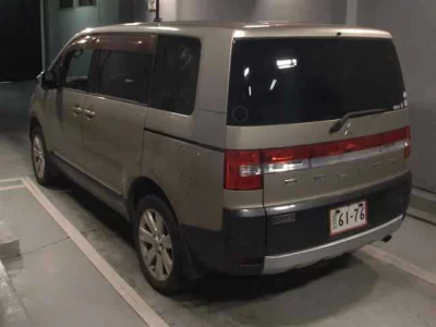 Mitsubishi DELICA D5