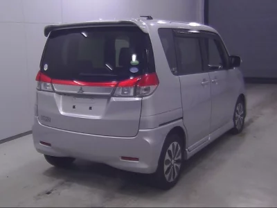 Mitsubishi DELICA D2