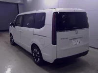 Honda STEP WAGON лот № 10358 оценка 5  с аукциона в Японии 3