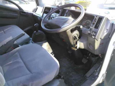 Isuzu ELF  с аукциона в Японии