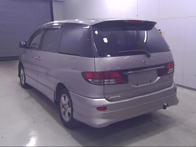 Toyota ESTIMA  с аукциона в Японии