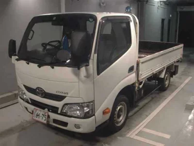 Toyota DYNA  с аукциона в Японии