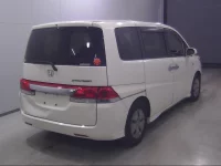 Honda STEP WAGON лот № 19101 оценка 3  с аукциона в Японии 2