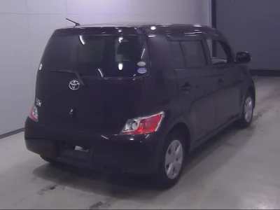 Toyota BB  с аукциона в Японии