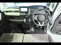 Honda N BOX лот № 20307 оценка 3.5  с аукциона в Японии 4