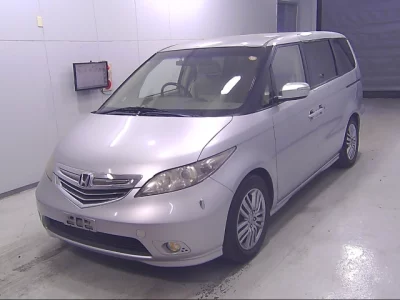 Honda ELYSION  с аукциона в Японии